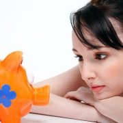 A pénzügyi tudatosság még kevés a megtakarításhoz
