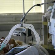 Magyar fejlesztésű lélegeztetőgépeket kapott a Semmelweis Egyetem