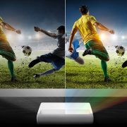 A stadionok hangulata a nappaliba költözik a Samsung The Premiere projektorával