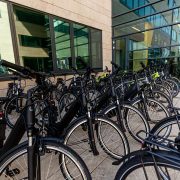 Az MVM ötven elektromos kerékpárt biztosít dolgozóinak a munkába járáshoz