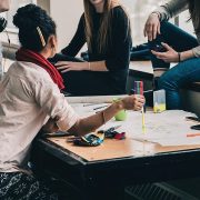 Tudtad, hogy 17,2%-kal kevesebbet keresnek itthon a nők?