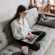 A magyar háztartások közel negyedének nincs otthoni internete