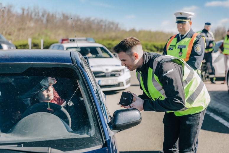 szélvédőtörés elleni védelem, forrás: Zero Glas