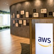 A Deloitte és az AWS együtt akarja átterelni a felhőbe az afrikai és a közép-európai országok vállal...