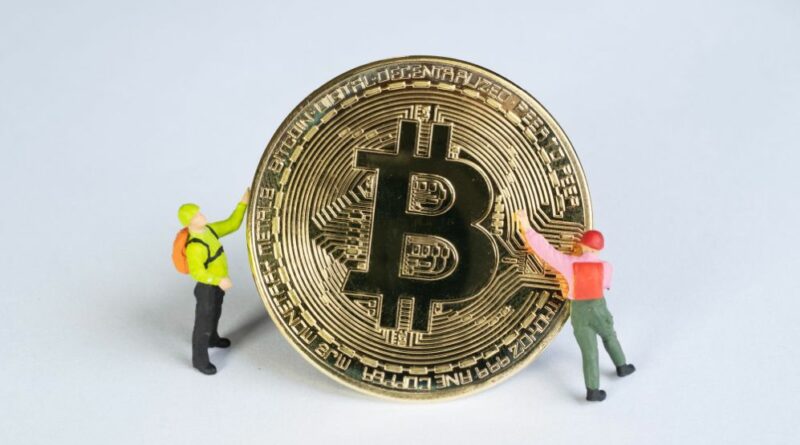 eth ethereum - btc bitcoin - freepik