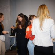 Elrajtolt a WSC Social Club: havi reggeli találkozóhely magyar női startupoknak