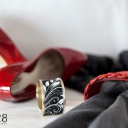 Bréking nyúz: Máris hatalmas siker a magyar high-tech karkötő!