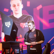 Óriási meglepetés: magyar bajnok az E-sport tornán!